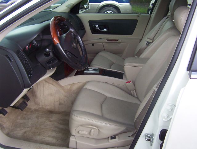 2005 Cadillac SRX Red Line