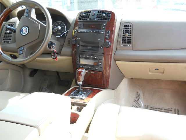 2006 Cadillac SRX Red Line