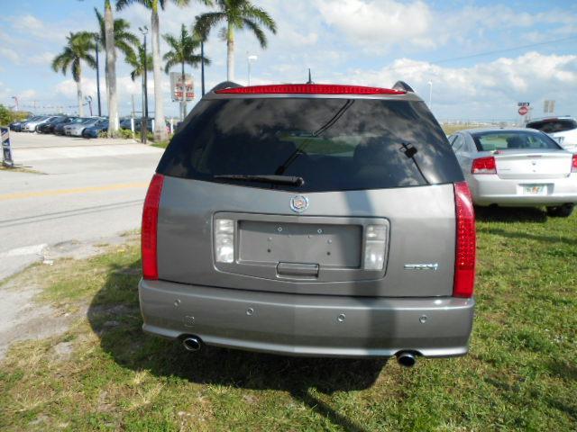 2006 Cadillac SRX Red Line