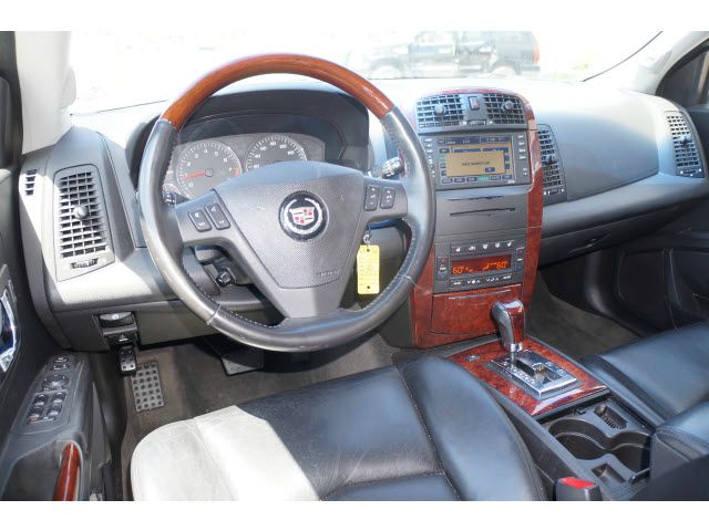 2006 Cadillac SRX Red Line