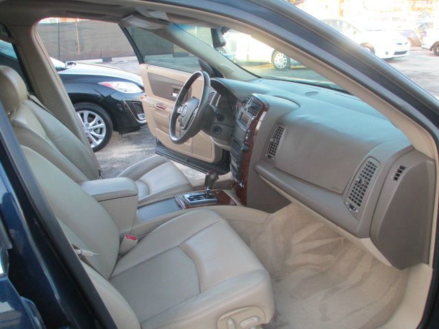 2006 Cadillac SRX Red Line