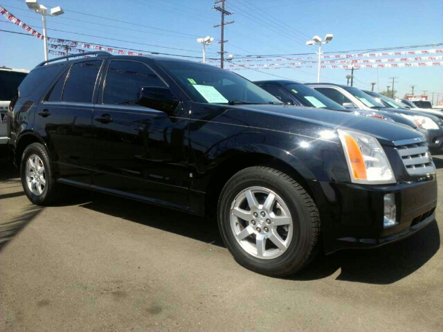 2006 Cadillac SRX Base