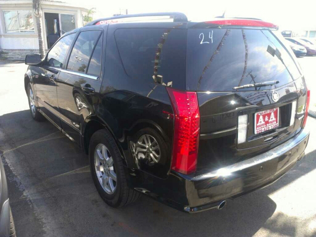2006 Cadillac SRX Base