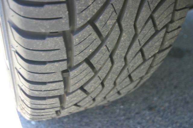 2006 Cadillac SRX Red Line