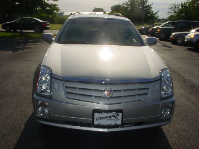 2006 Cadillac SRX Touring / AWD