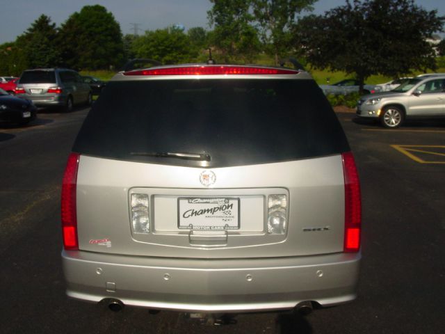 2006 Cadillac SRX Touring / AWD