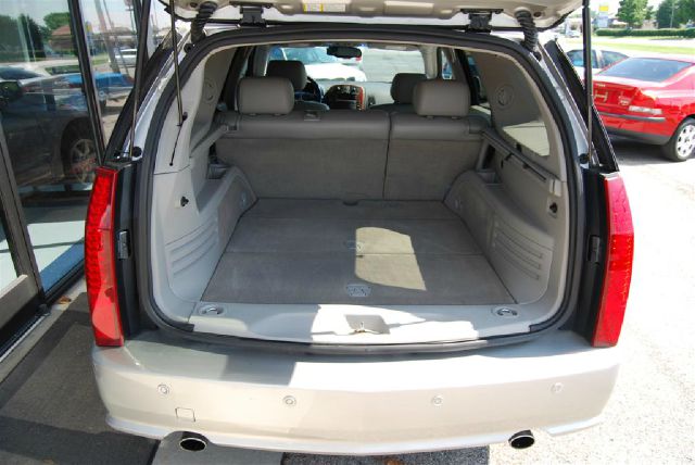 2006 Cadillac SRX Red Line