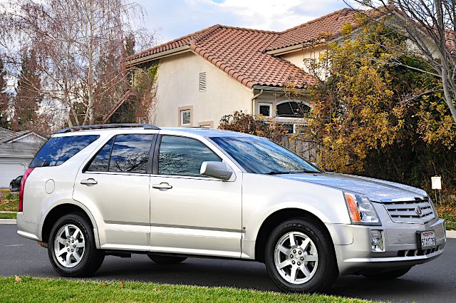 2006 Cadillac SRX Red Line