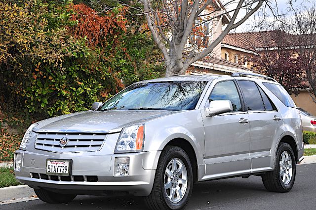 2006 Cadillac SRX Red Line