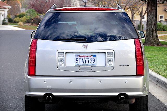 2006 Cadillac SRX Red Line