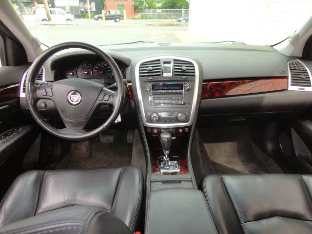 2007 Cadillac SRX SLE 4WD 15