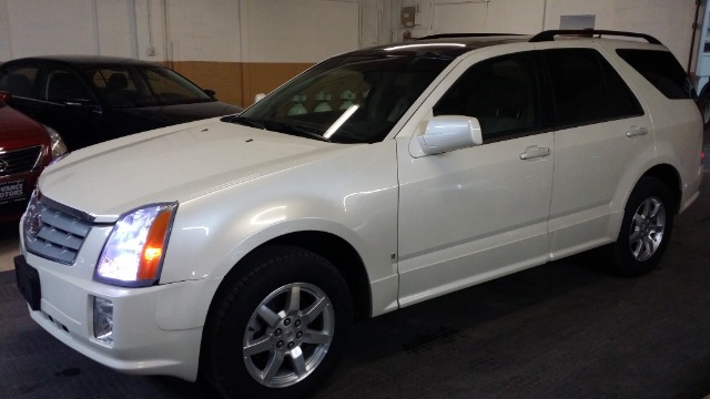 2008 Cadillac SRX Touring / AWD