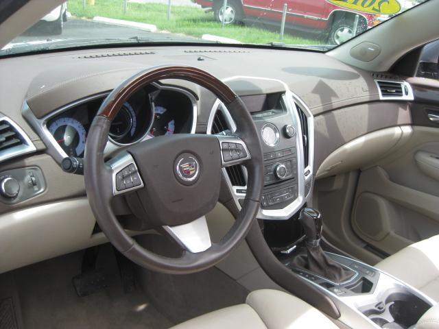2011 Cadillac SRX Reg Cab Walk In Utility