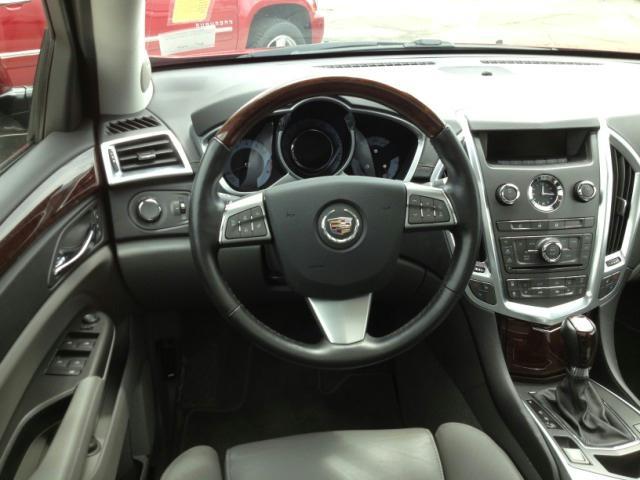 2012 Cadillac SRX Quad Cab Shortbox LS 4x4