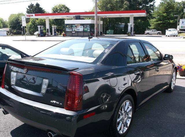 2005 Cadillac STS SE-R