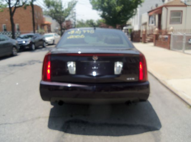 2006 Cadillac STS E350 -race FOR THE CURE