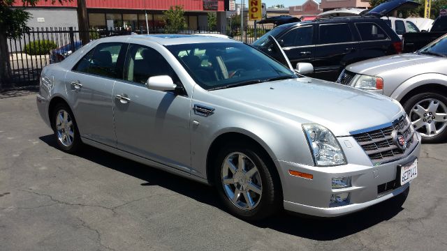 2009 Cadillac STS Sport. XLS. Excellente