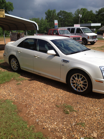 2011 Cadillac STS LT 5 1/4 Ft