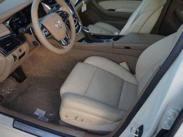 2014 Cadillac Unspecified Custom 2WD Sedan