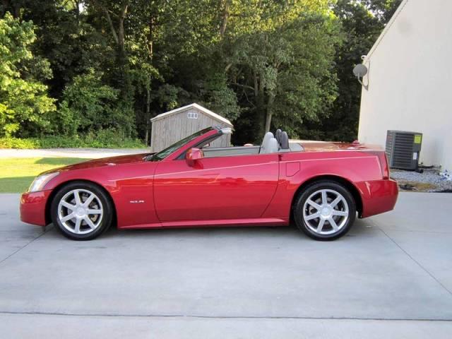 2004 Cadillac XLR Unknown