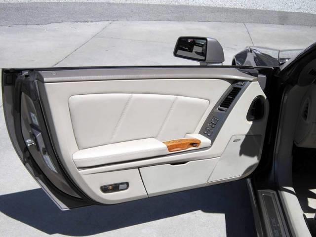 2005 Cadillac XLR Unknown