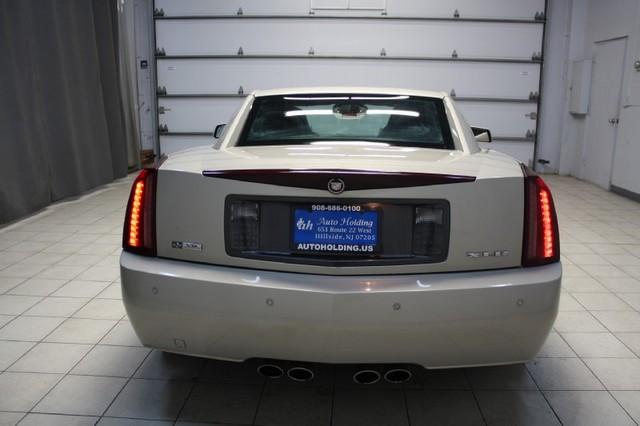 2006 Cadillac XLR Unknown