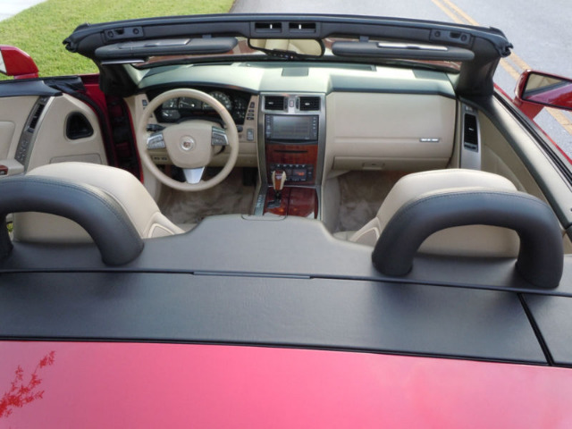 2008 Cadillac XLR Base