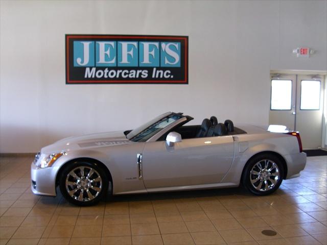 2009 Cadillac XLR 4WD 4dr 1500 LT 4x4 SUV