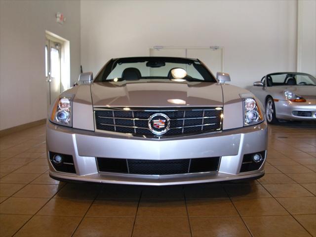 2009 Cadillac XLR 4WD 4dr 1500 LT 4x4 SUV