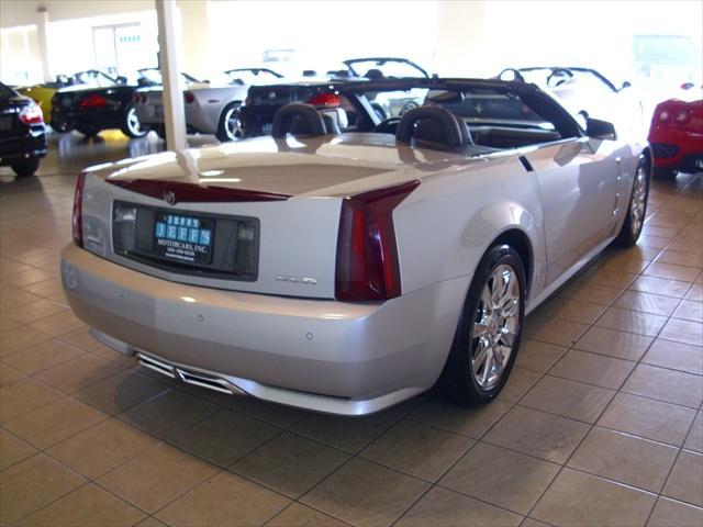 2009 Cadillac XLR 4WD 4dr 1500 LT 4x4 SUV