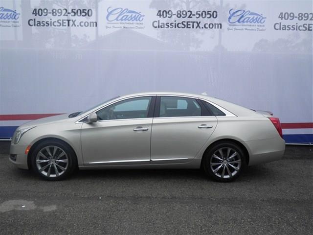 2013 Cadillac XTS Base