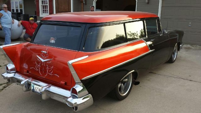 1957 Chevrolet 2-Door Wagon Dynaride