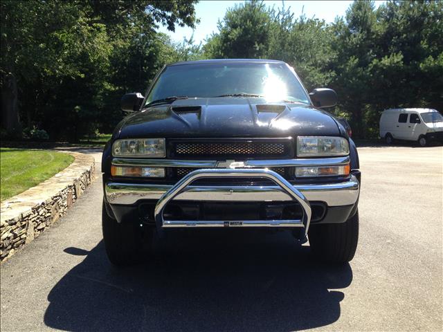 2001 Chevrolet 210 Handicap Lift And Control Leg 1 Owner