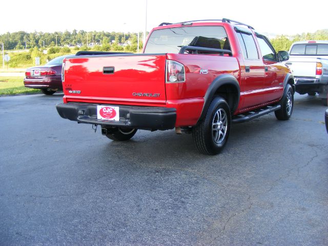 2003 Chevrolet 210 XJR Sedan 4D