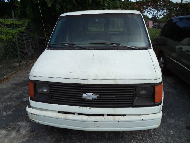 1988 Chevrolet Astro SL AWD CVT Leatherroof