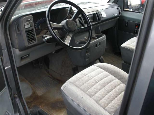 1990 Chevrolet Astro Base