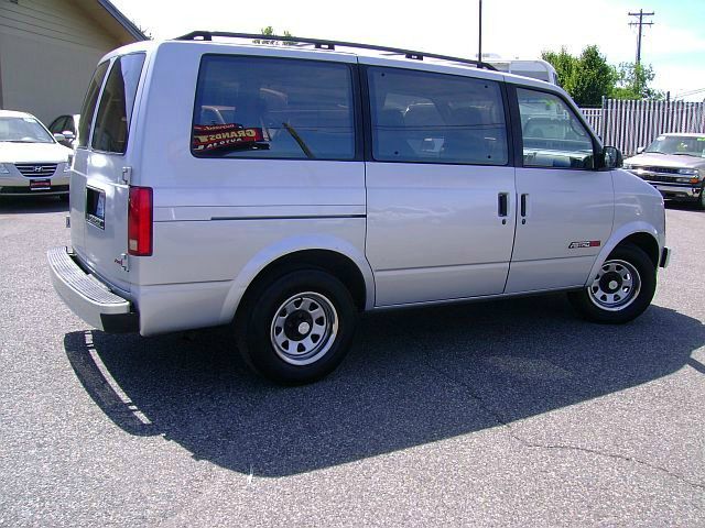 1992 Chevrolet Astro 4WD SLT