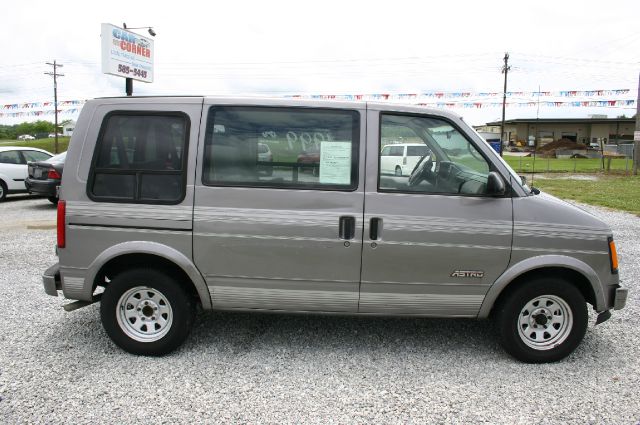 1994 Chevrolet Astro SL AWD CVT Leatherroof