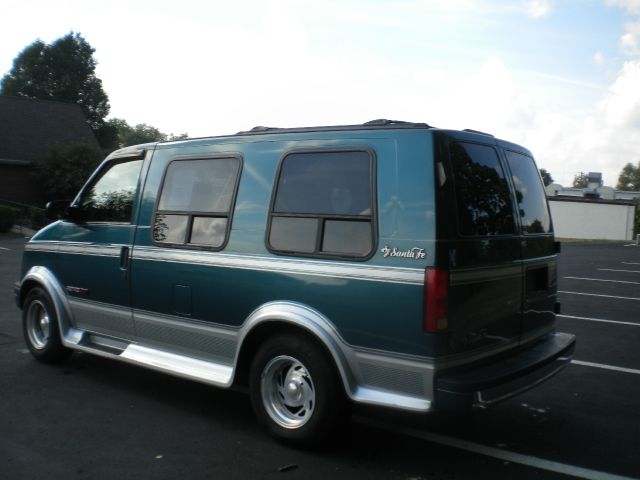 1994 Chevrolet Astro GL LTD Avail