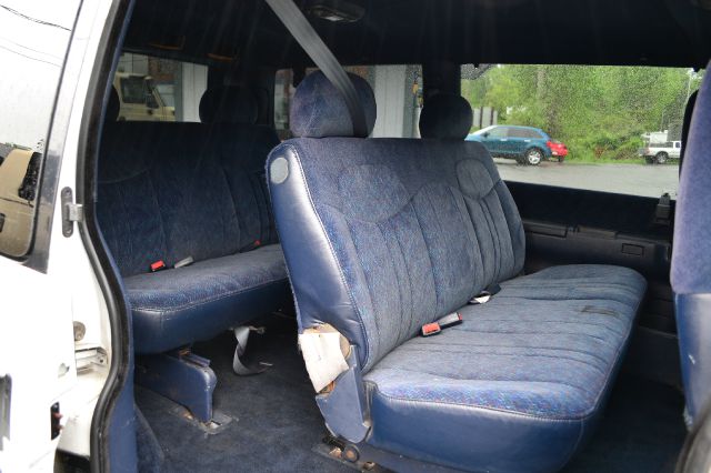 1996 Chevrolet Astro 1.8T Quattro Sedan 4D