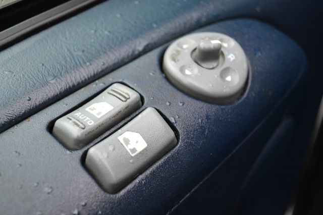 1996 Chevrolet Astro 1.8T Quattro Sedan 4D