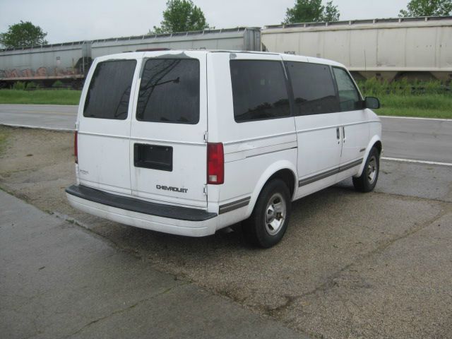 1997 Chevrolet Astro 4wd