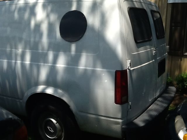 1998 Chevrolet Astro SL AWD CVT Leatherroof