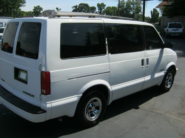 1999 Chevrolet Astro 4wd
