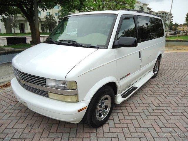 1999 Chevrolet Astro Touring W/nav.sys