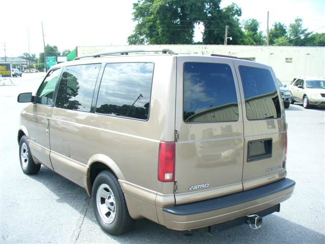 2000 Chevrolet Astro 4wd
