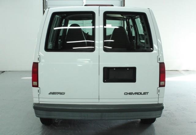 2000 Chevrolet Astro SL AWD CVT Leatherroof