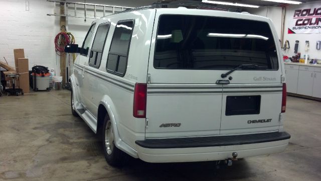 2000 Chevrolet Astro LX-P Automatic Sedan