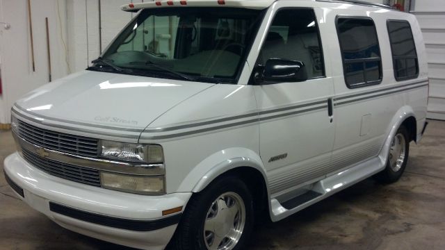 2000 Chevrolet Astro LX-P Automatic Sedan