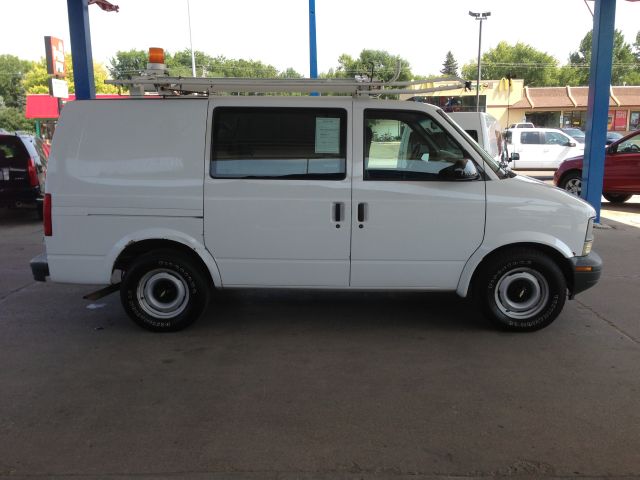 2000 Chevrolet Astro 6MT Sport REAR Steer